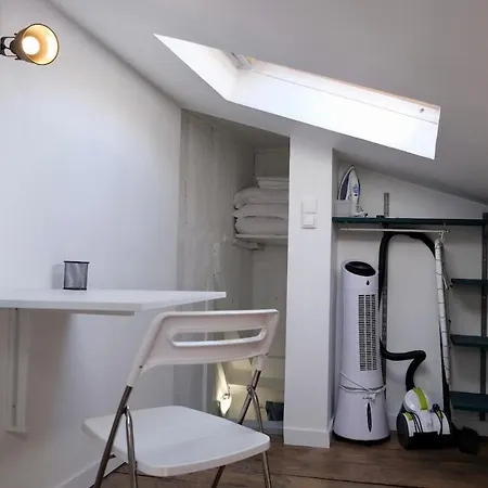 Duplex Atypique Et Cosy Au Coeur De