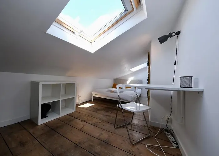 Duplex Atypique Et Cosy Au Coeur De *